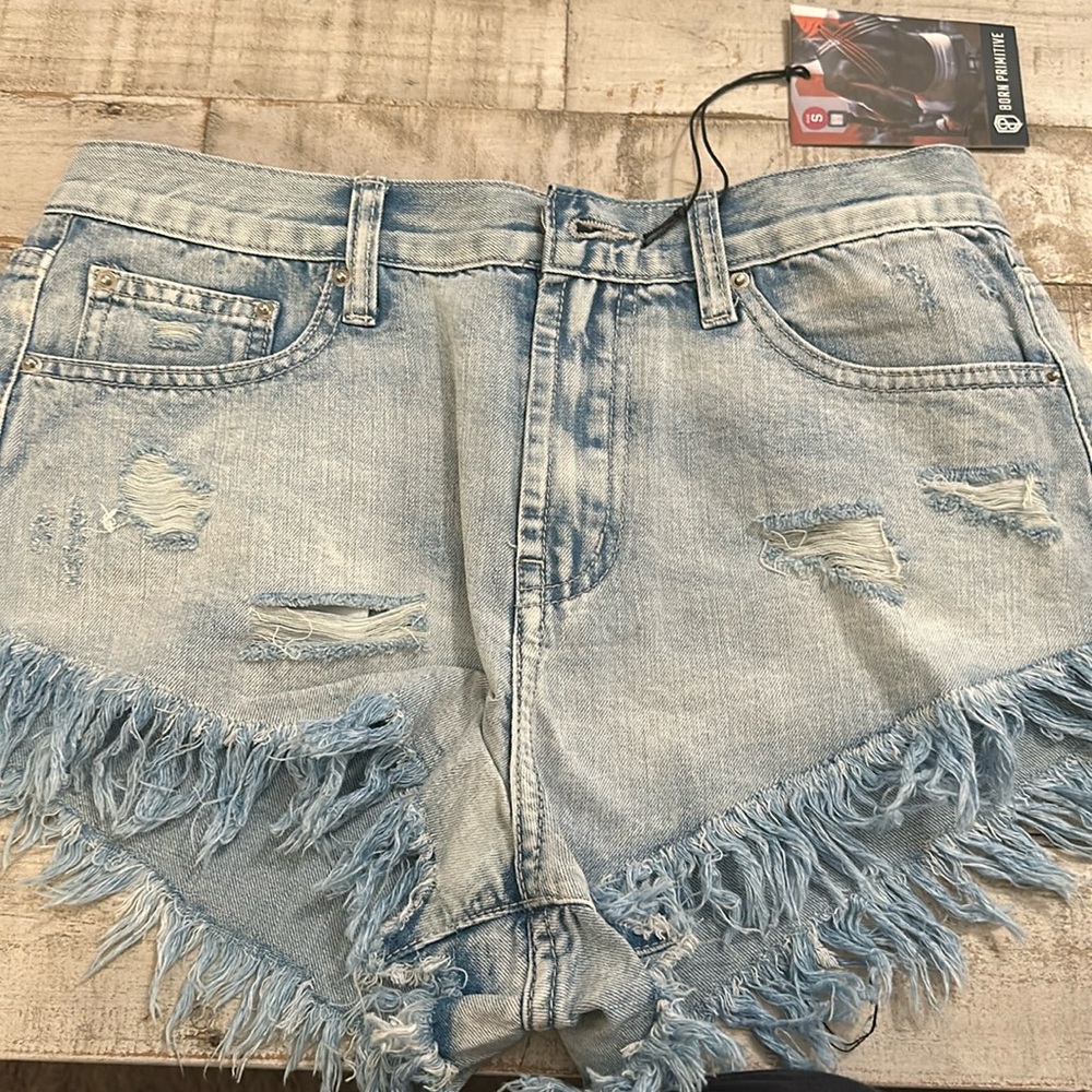 🎀 New Never Worn Born Primitive Freedom Cheeky Jorts 🎀